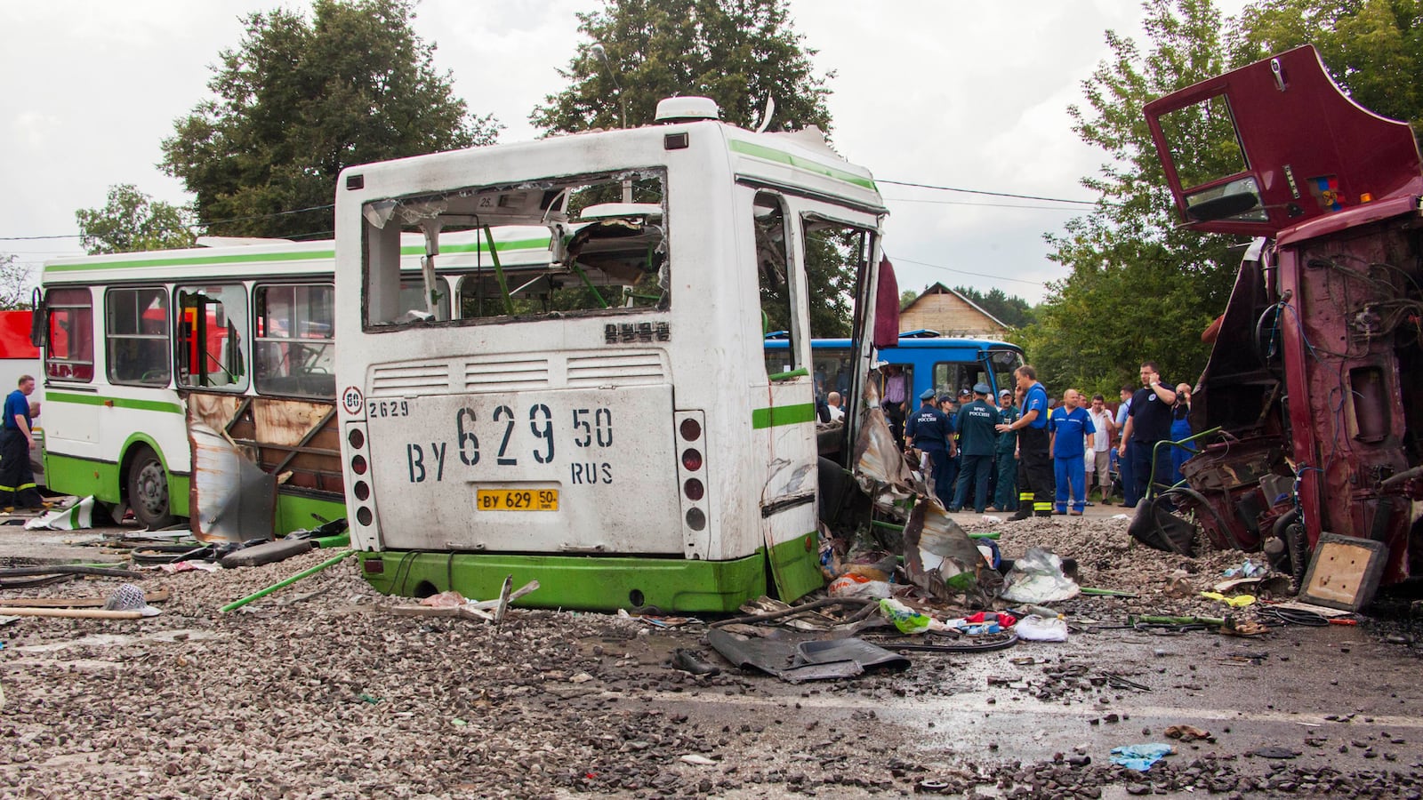 cheats/2013/07/13/bus-truck-crash-in-moscow-kills-18/130713-russia-bus-cheat_ntn9jk