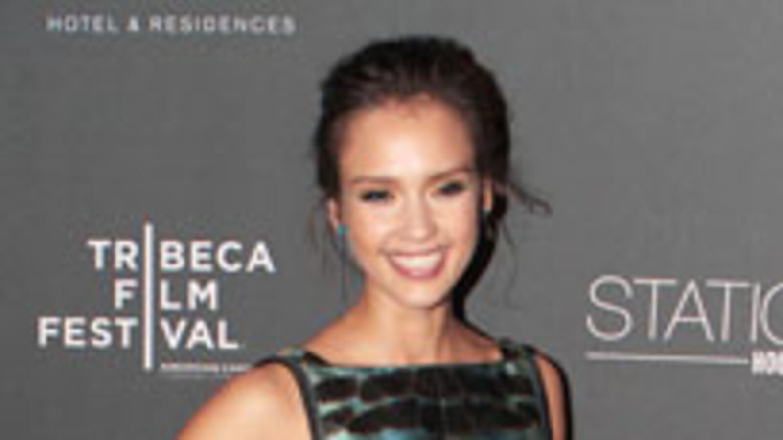 galleries/2010/03/26/week-in-red-carpet/wirc-326---alba_dza68q