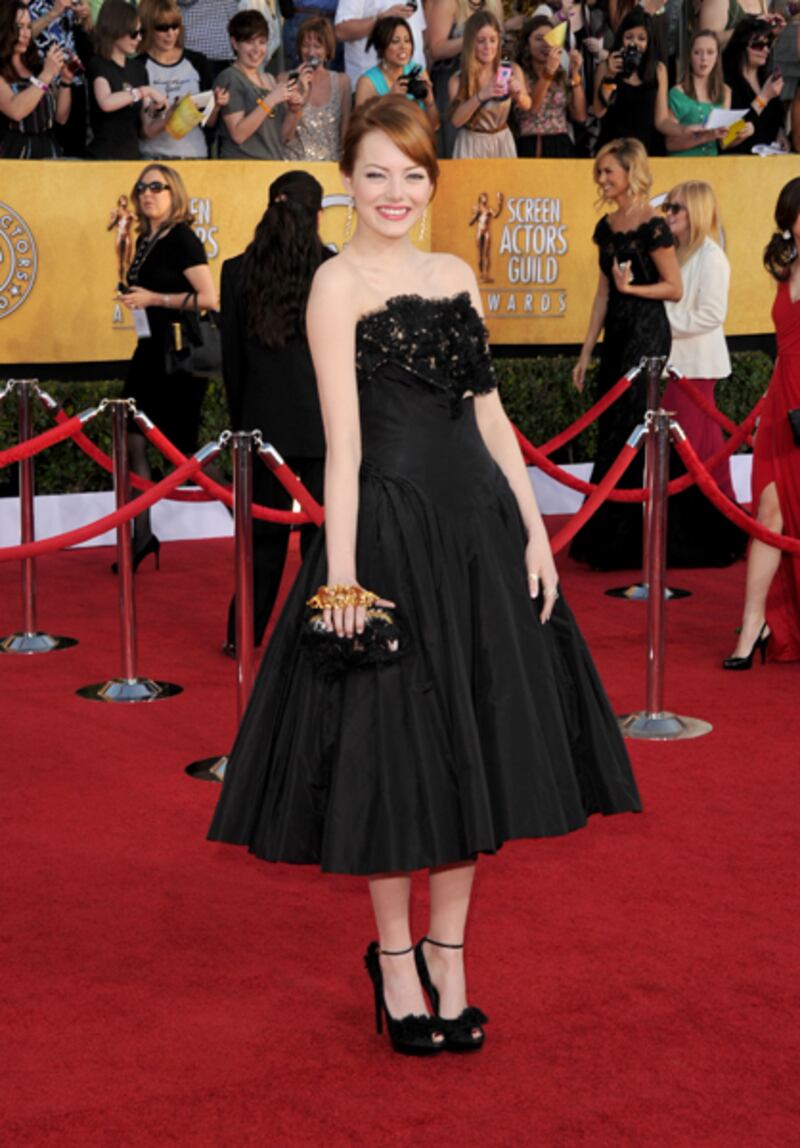 galleries/2012/01/29/screen-actors-guild-2012-best-dressed-on-the-red-carpet/sag-awards-emma-stone_vacaup