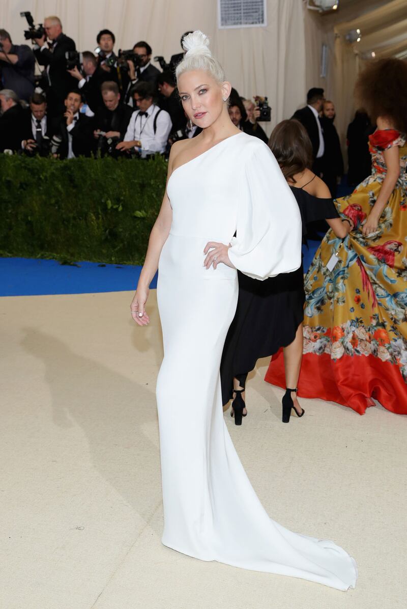 galleries/2017/05/01/how-to-rock-the-met-gala-red-carpet/170501-met-gala-66_sfpfry