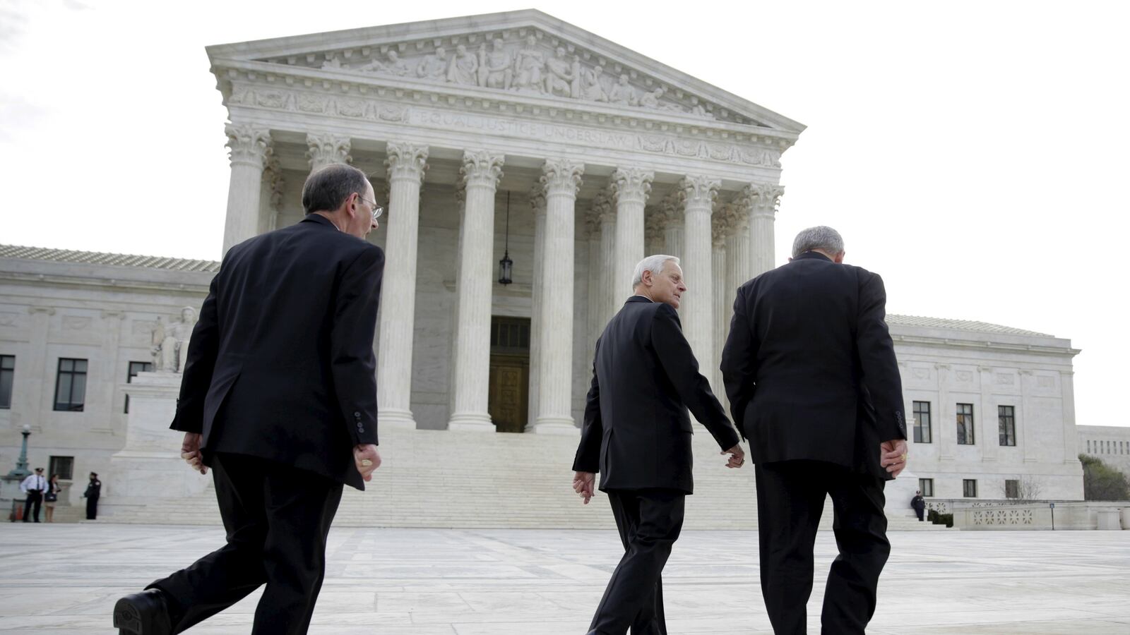 cheats/2016/03/29/scotus-tie-upholds-fees-for-unions/160329-cheat-scotus_go9ajj