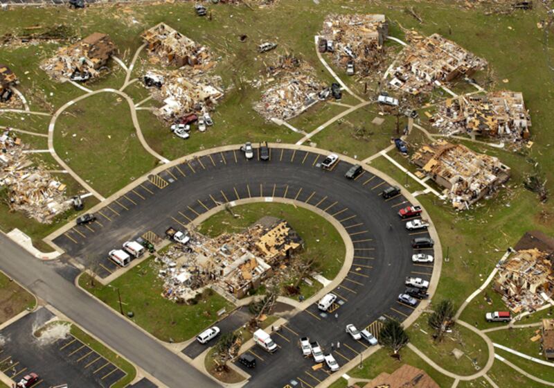 galleries/2011/05/25/joplin-mo-before-and-after-the-storm/joplin-before-after---horseshoe-after_wj6lmo