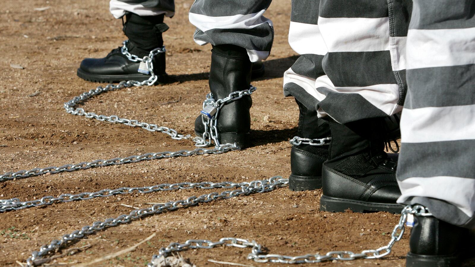 articles/2013/03/24/bringing-back-the-chain-gang-and-other-crazy-legislative-proposals/130323-dineen-wingnuts-tease_lqmeom