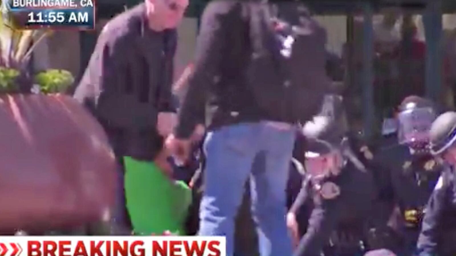 cheats/2016/04/29/anti-trump-protests-turn-violent-again/160429-msnbc-gop-protests-cheat_jfunvy