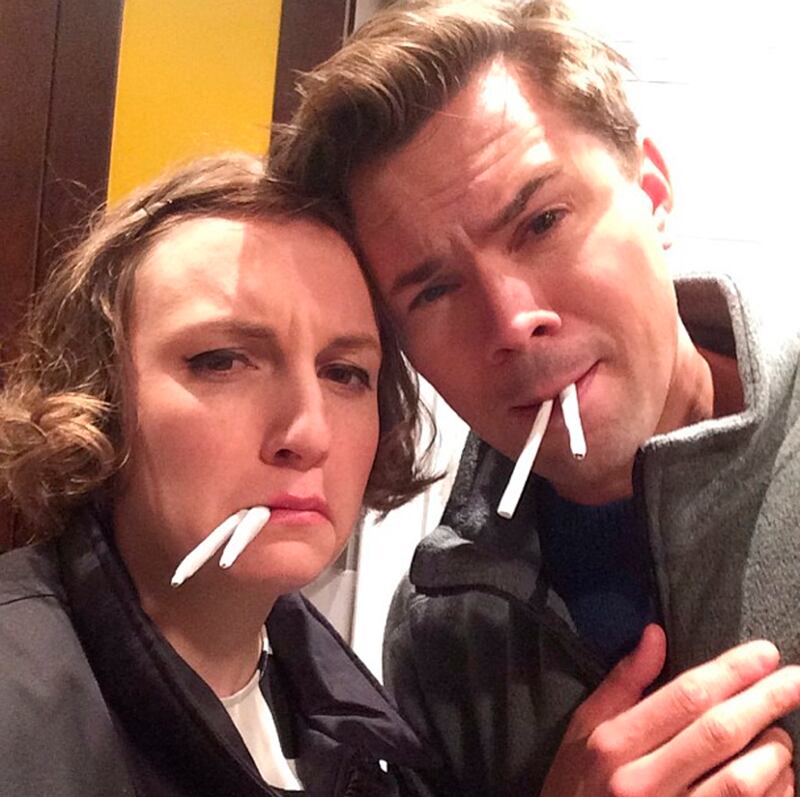 galleries/2014/04/20/miley-cyrus-biden-and-obama-and-the-best-celebrity-selfies-of-the-week/140418-dunham-selfie_xiyqsf