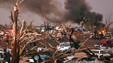 cheats/2011/05/23/joplin-missouri-wrecked-by-tornado-dozens-dead/mideast-tornadoes_182492_pdyqob