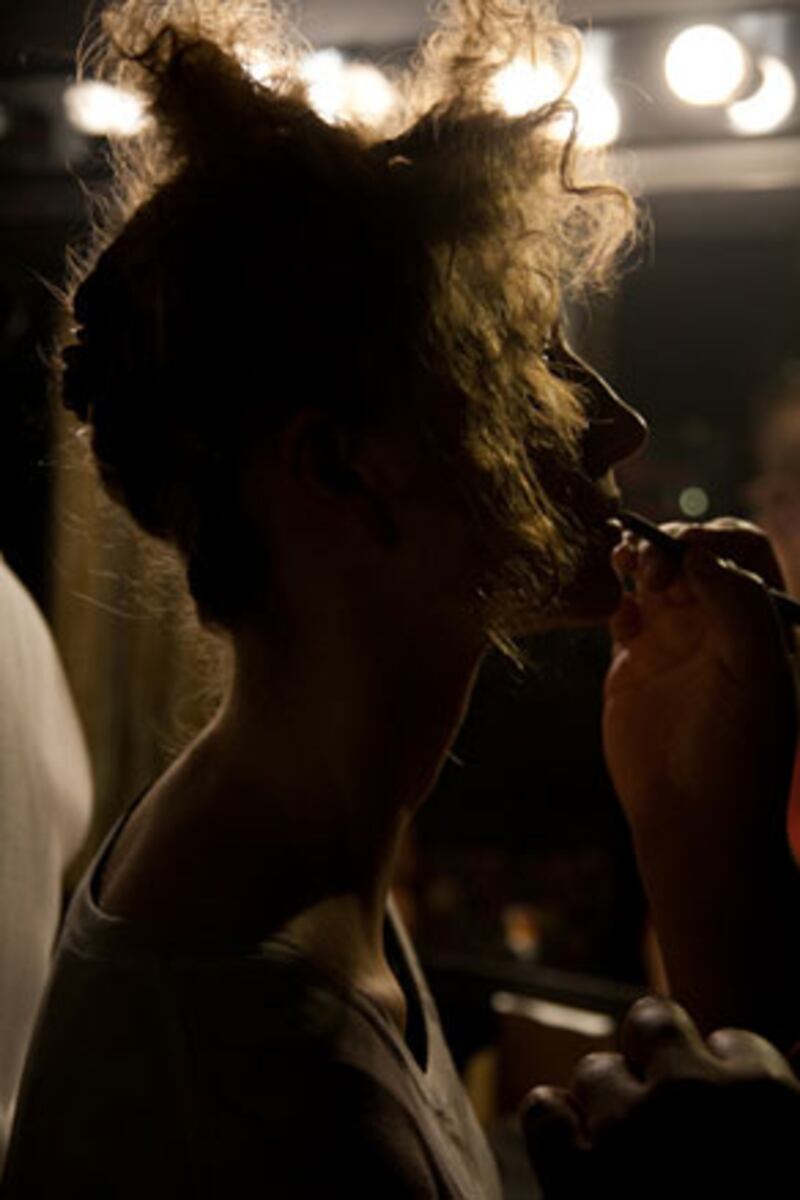 galleries/2009/09/18/fashion-week-behind-the-scenes/jordana-8_iveapd