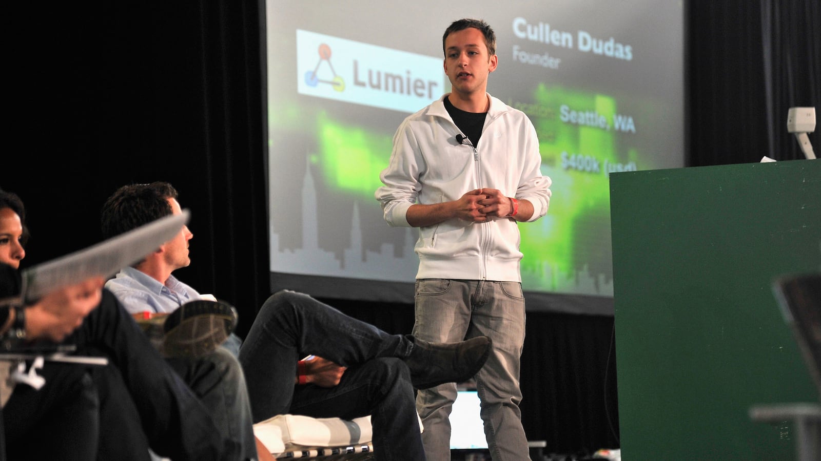 articles/2013/01/09/is-tech-upstart-cullen-dudas-the-next-steve-jobs/cullen-dudas-ces-ross-tease_o4yz19