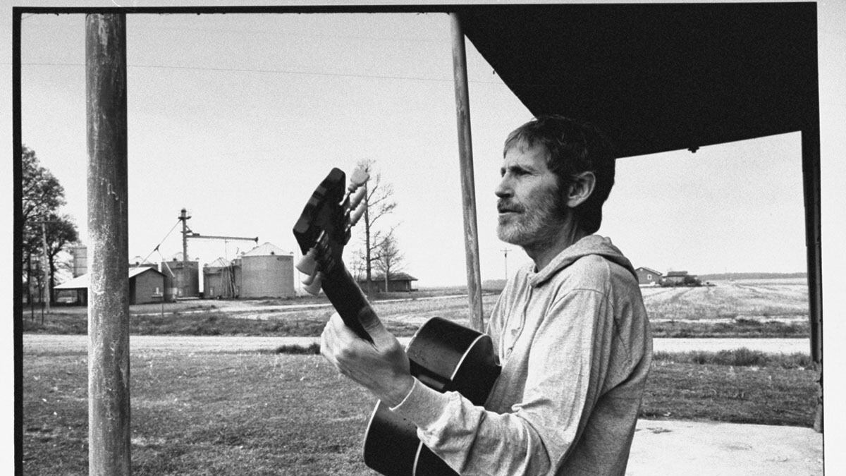 articles/2012/04/19/levon-helm-of-the-band-obituary/levon-helm-obituary-jones_xonhmt