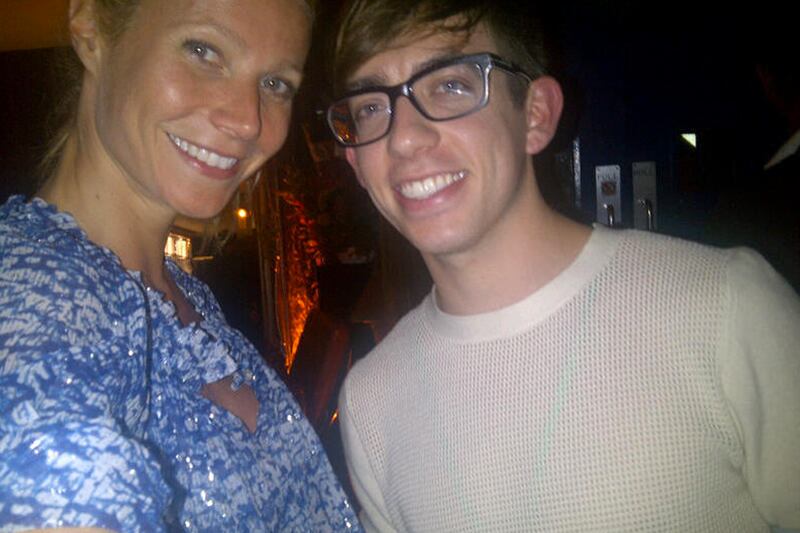 galleries/2011/07/03/britney-spears-ashton-kutcher-usher-more-celebrity-twitter-photos/paltrow-week-in-celebrity-twitter-pictures_o9oeiz