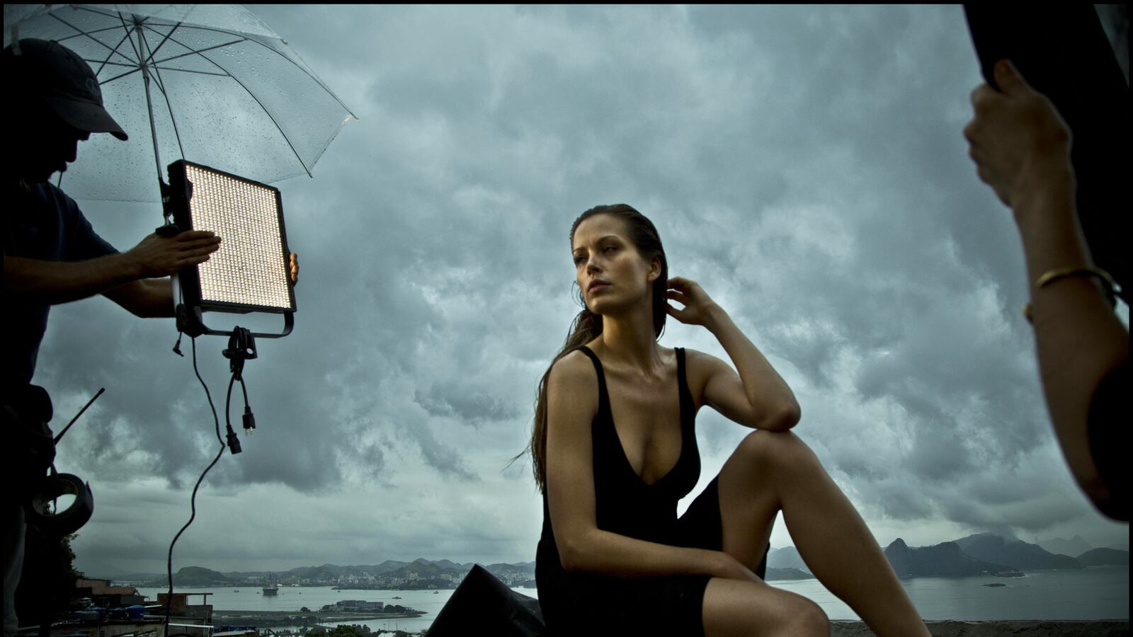 articles/2012/11/29/a-new-kind-of-pirelli-calendar/pirelli-3_xahlxy