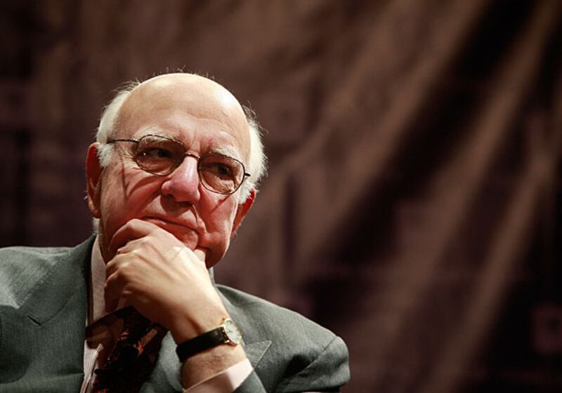 galleries/2009/04/01/hot-economists/hot-economists---paul-volcker_qkxte8