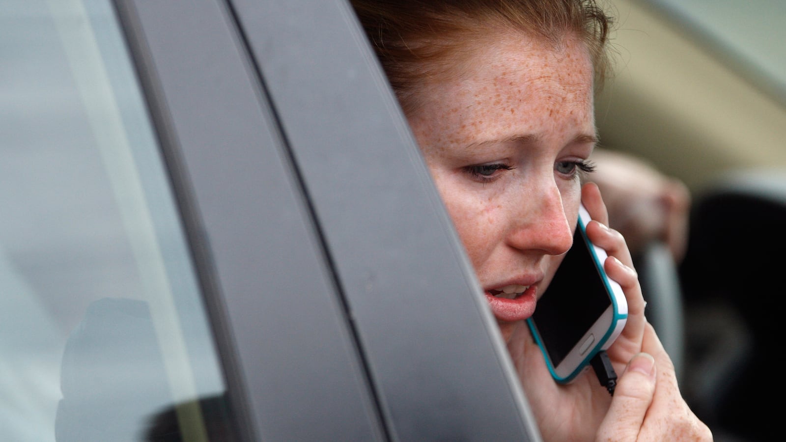 articles/2013/09/16/let-s-not-wait-to-talk-about-gun-control/130916-frum-washington2-tease_tkne0n