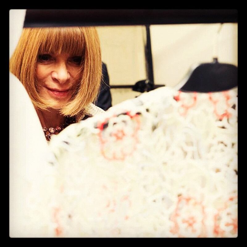 galleries/2012/09/22/fashion-instagrams-anna-wintour-anna-dello-russo-more-photos/anna-wintour_rnb7my