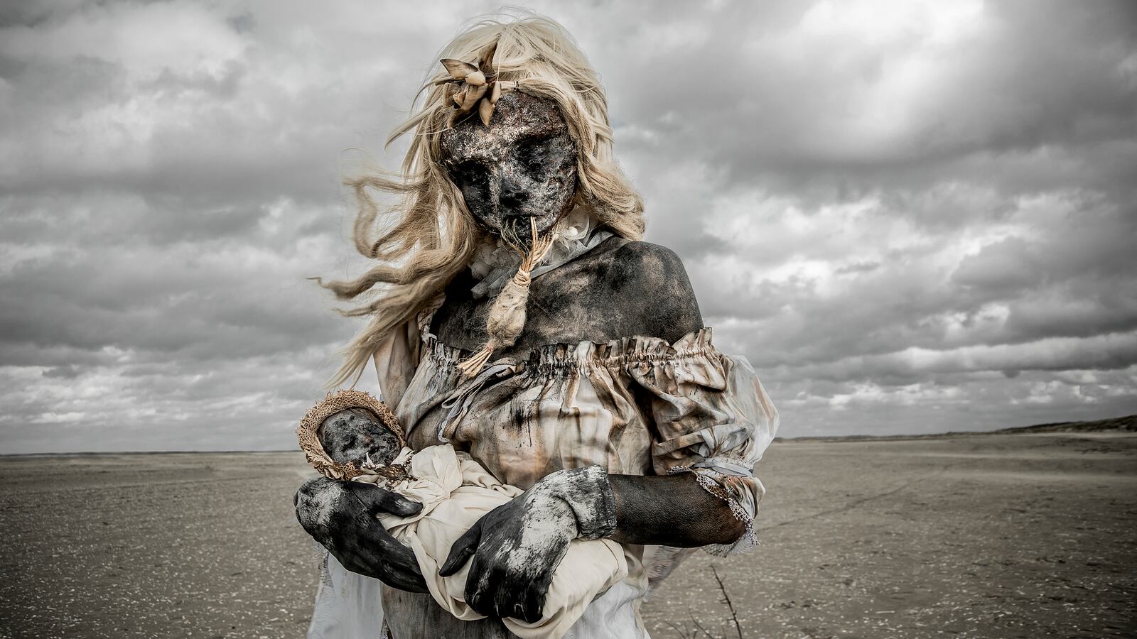 210708-stern-Mothmeister_tease_rptnac