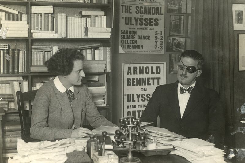 galleries/2012/06/16/librarians-who-hated-ulysses-letters/librarians-ulysses-fifty-shades-joyce-beach_bze0wz