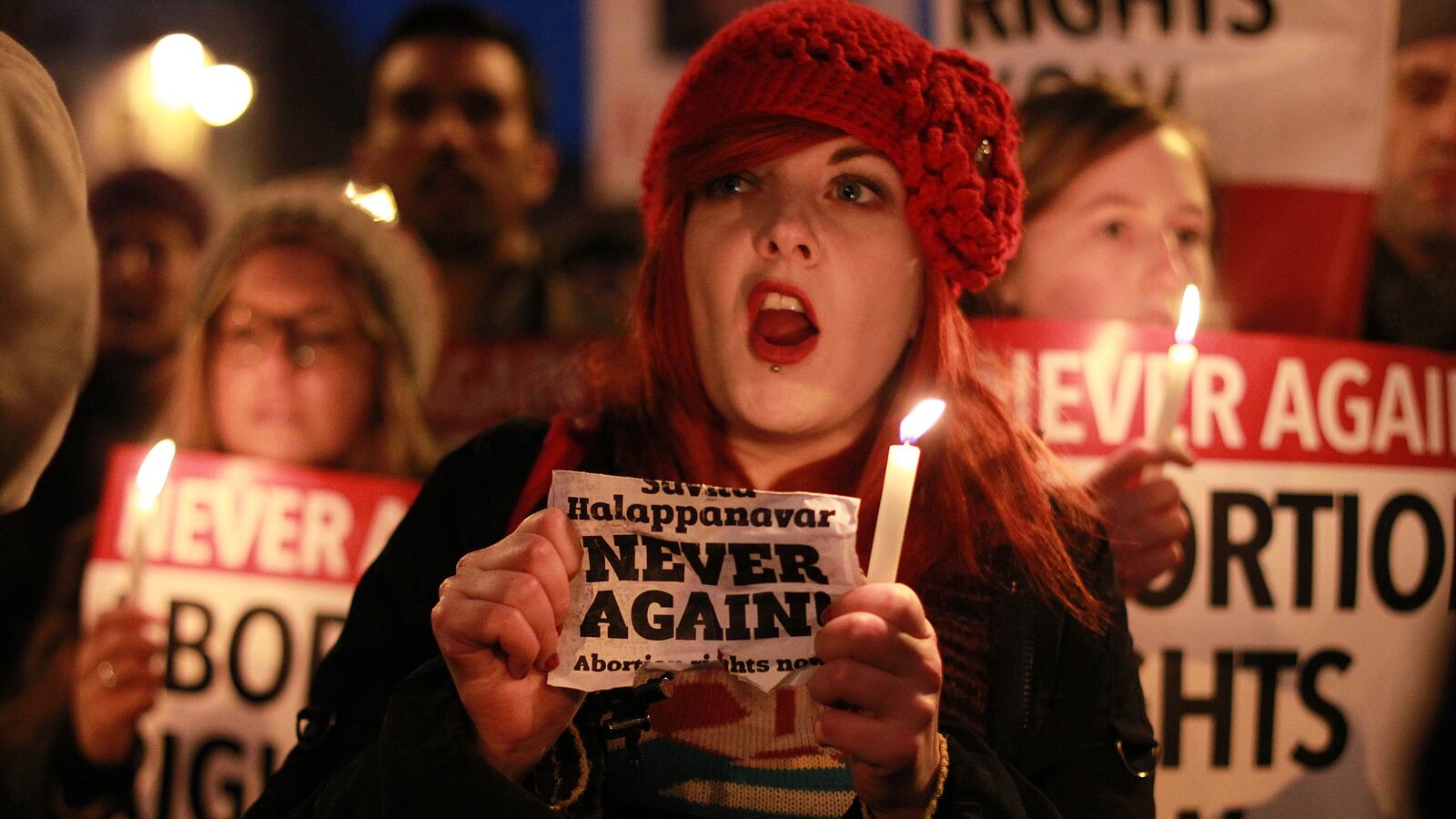 cheats/2012/11/17/5-000-march-in-ireland/ireland-abortion-protest-cheat_hupaqc