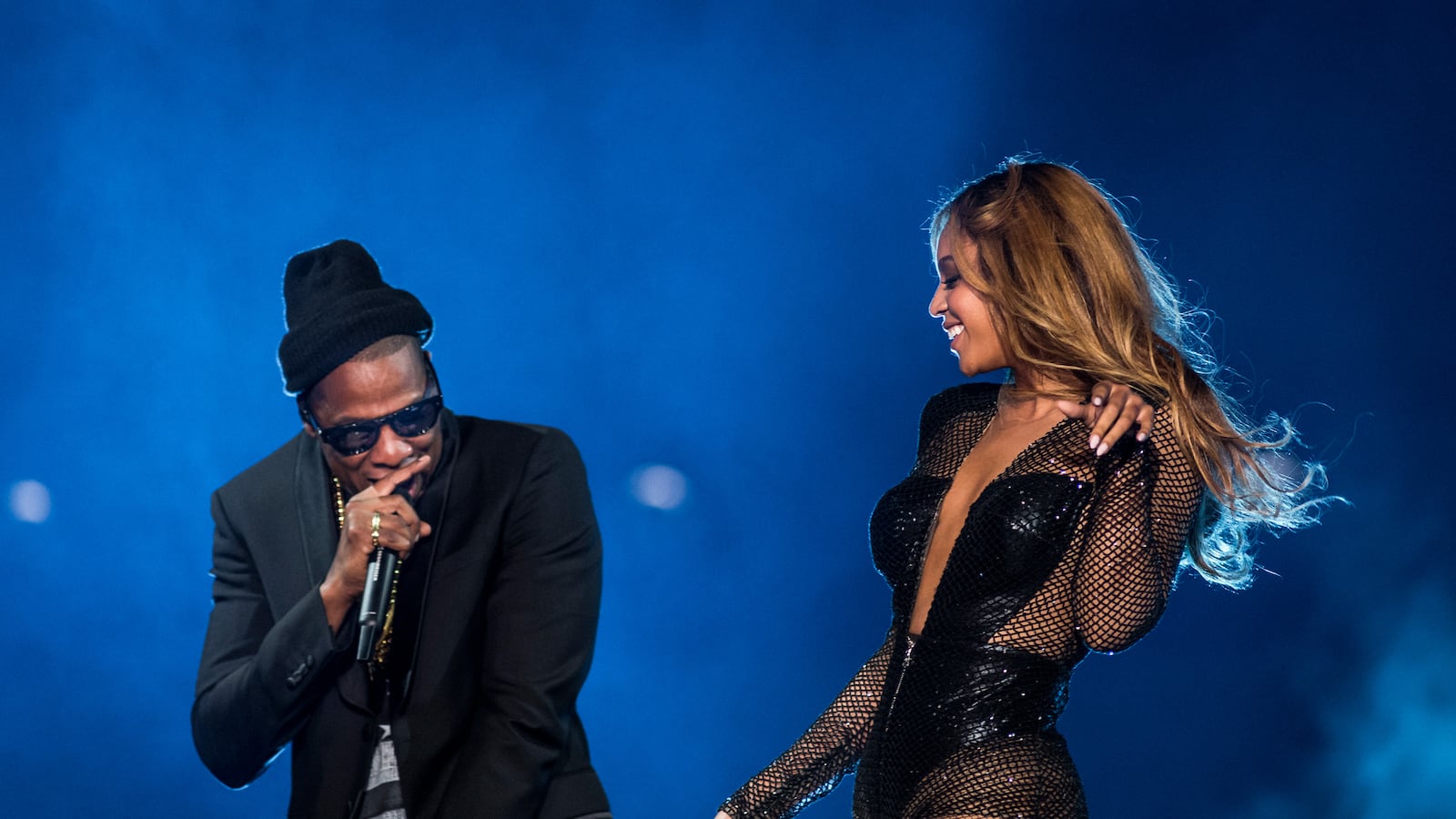 articles/2014/08/05/beyonce-s-flawless-lyrics-tease-her-elevator-drama-with-jay-z/140804-zimmerman-beyonce-tease_a7apck