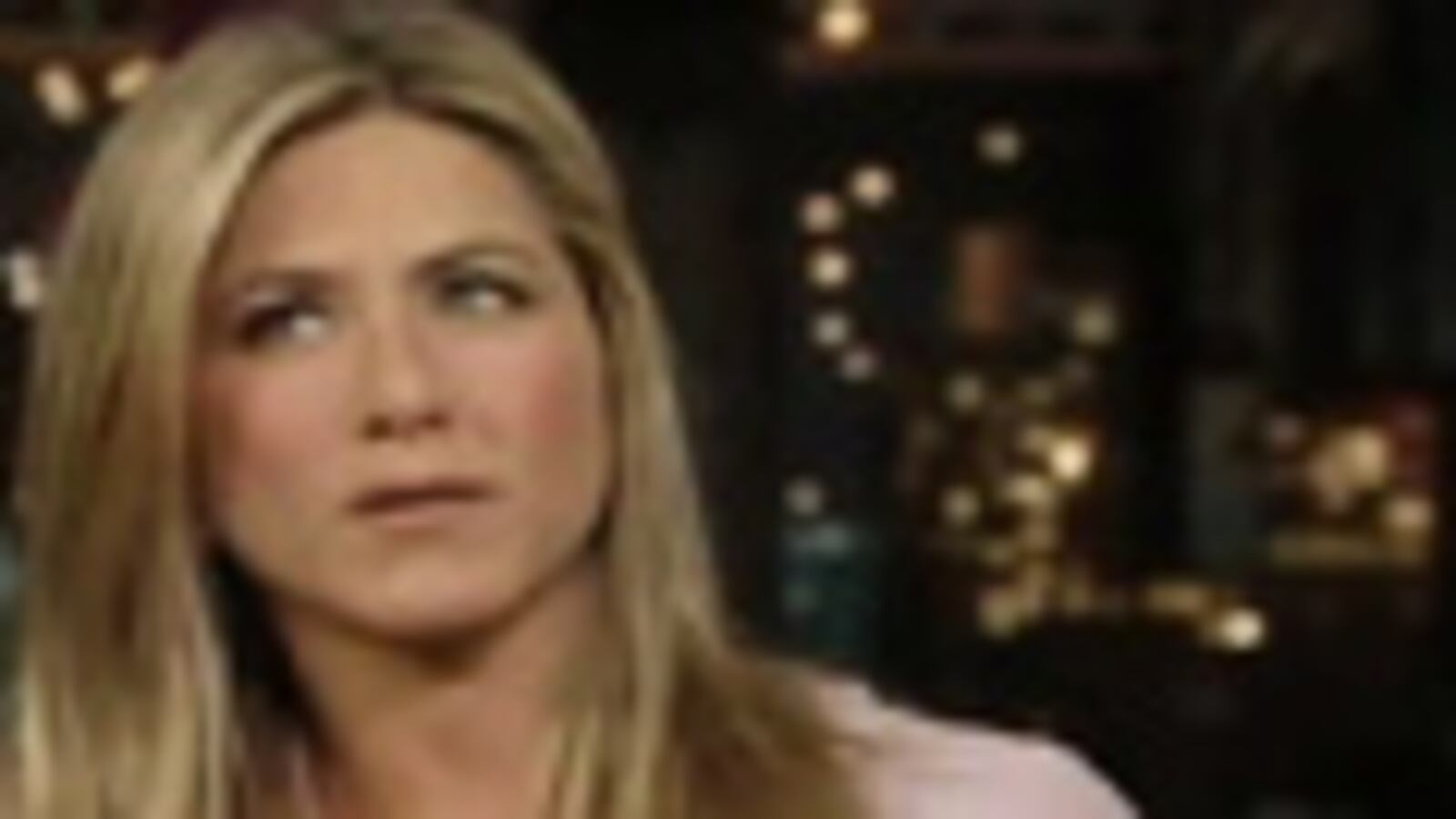 videos/2008/12/18/aniston-comfortable-getting-naked/letterman-aniston_d63mch