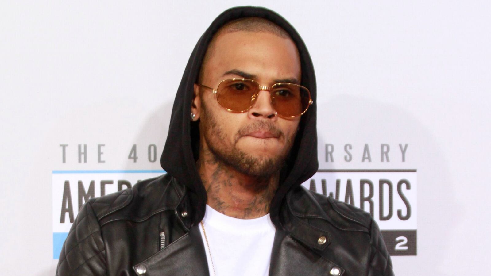 cheats/2015/12/02/chris-brown-nixed-as-daily-show-guest/151202-chris-brown-cheat_xrnihb