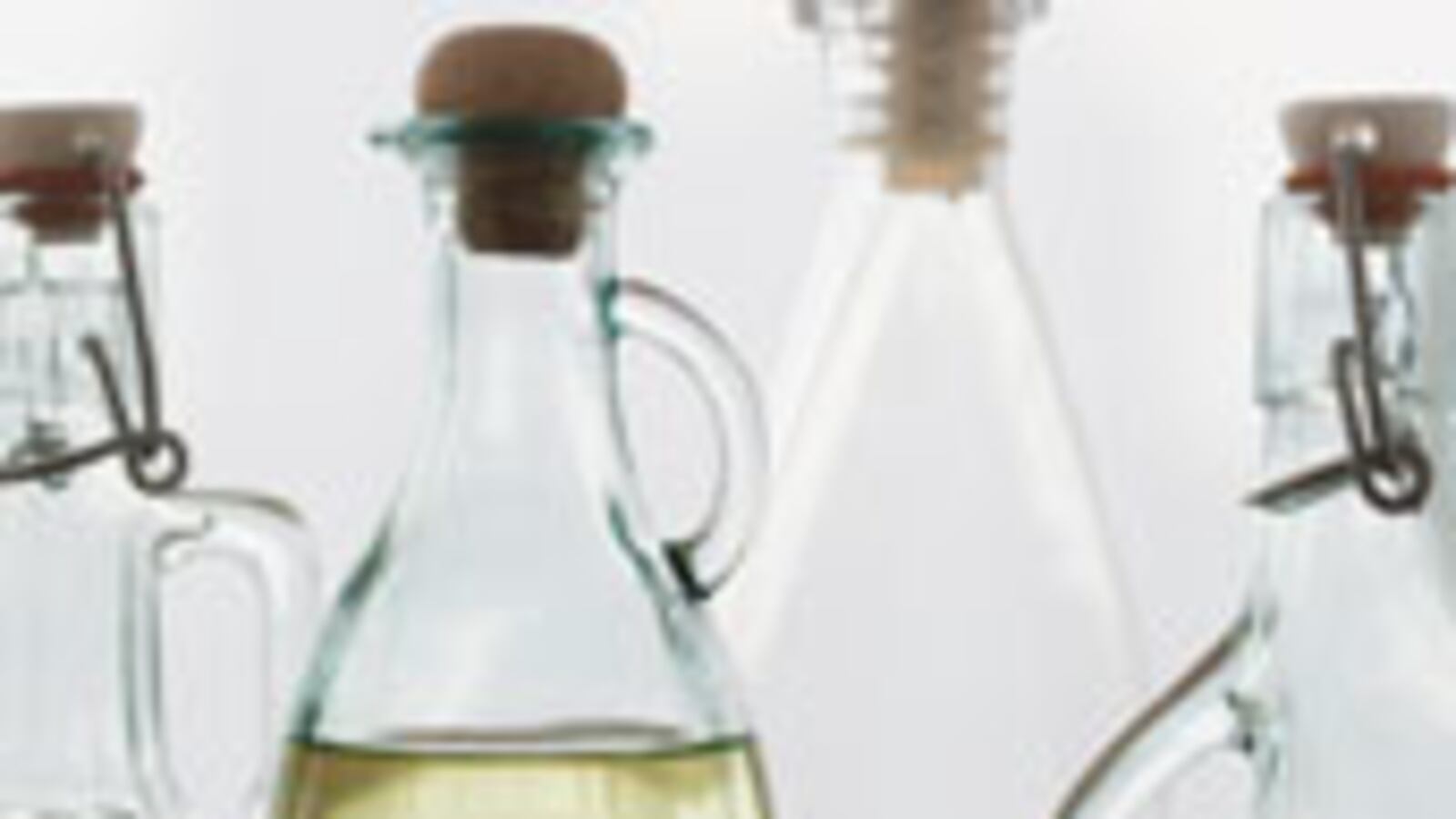 articles/2009/12/01/the-secrets-to-buying-olive-oil/donenfeld-olive-oil_66513_snmlpv