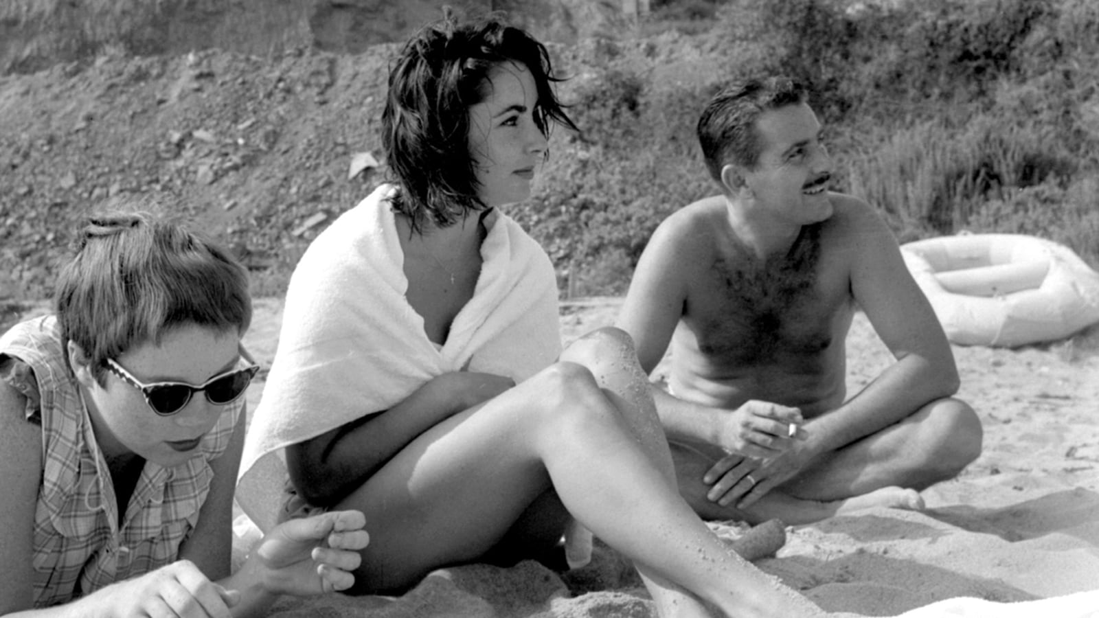 articles/2014/04/29/the-rise-of-the-malibu-movie-colony/140428-malibu-colony-taylor-tease_aexqb8