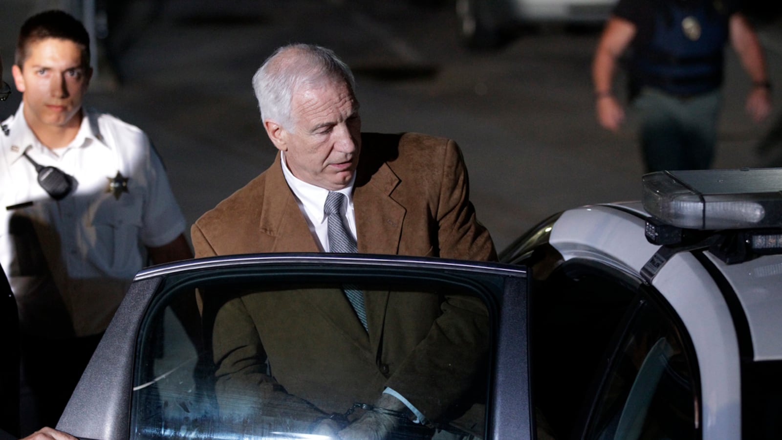 articles/2012/06/25/why-did-the-lawyers-post-sandusky-conviction-comments-shield-penn-state-from-shame/jerry-sandusky-bissinger_kvzni1