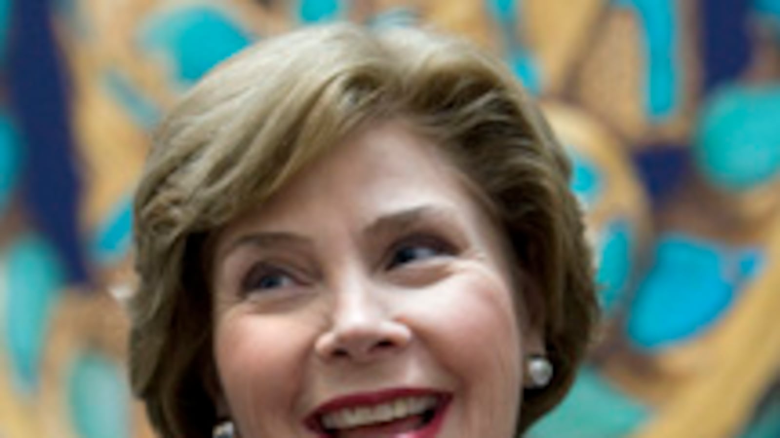 cheats/2009/09/07/laura-bush-defends-obama/laura-bush-2_cpdbhw
