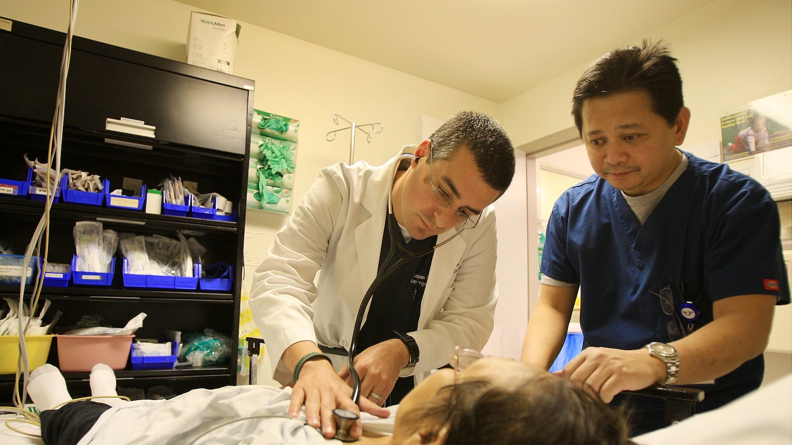 articles/2013/05/17/someone-s-got-to-stop-medical-price-gouging/someone-s-got-to-stop-medical-price-gouging-image_btmmtz