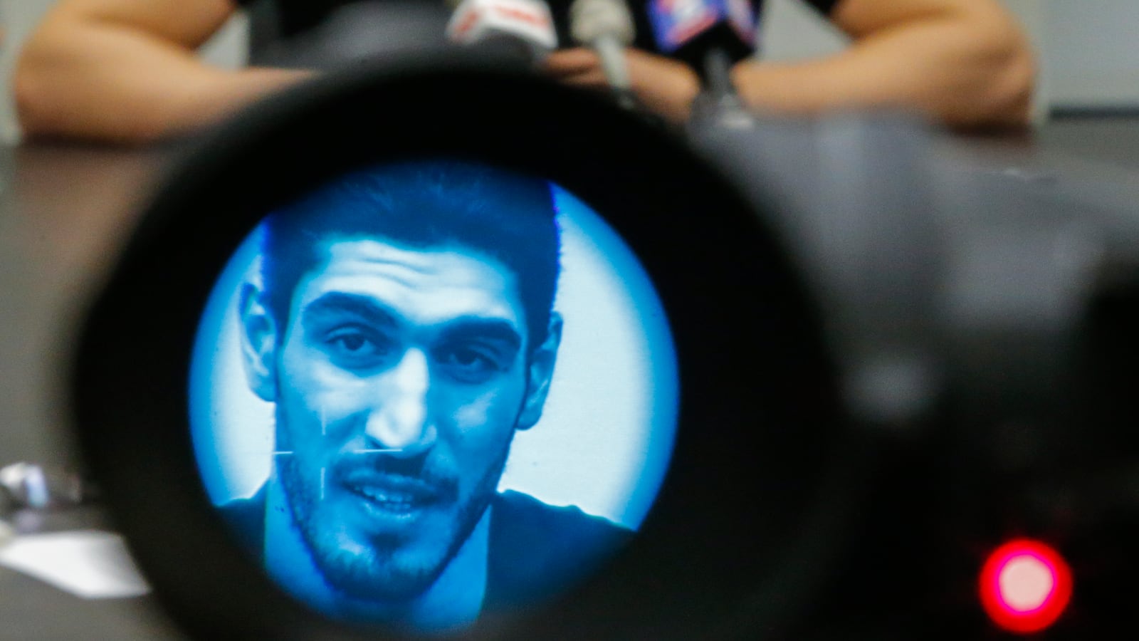 190116-melendez-Enes-Kanter-tease_h76fhg