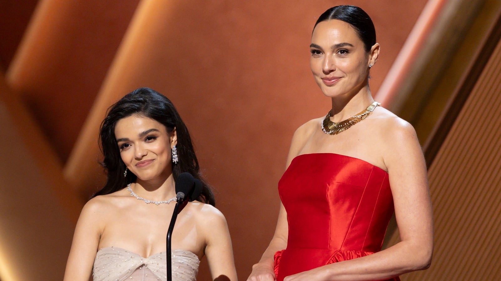 Rachel Zegler and Gal Gadot at the 2025 Academy Awards.