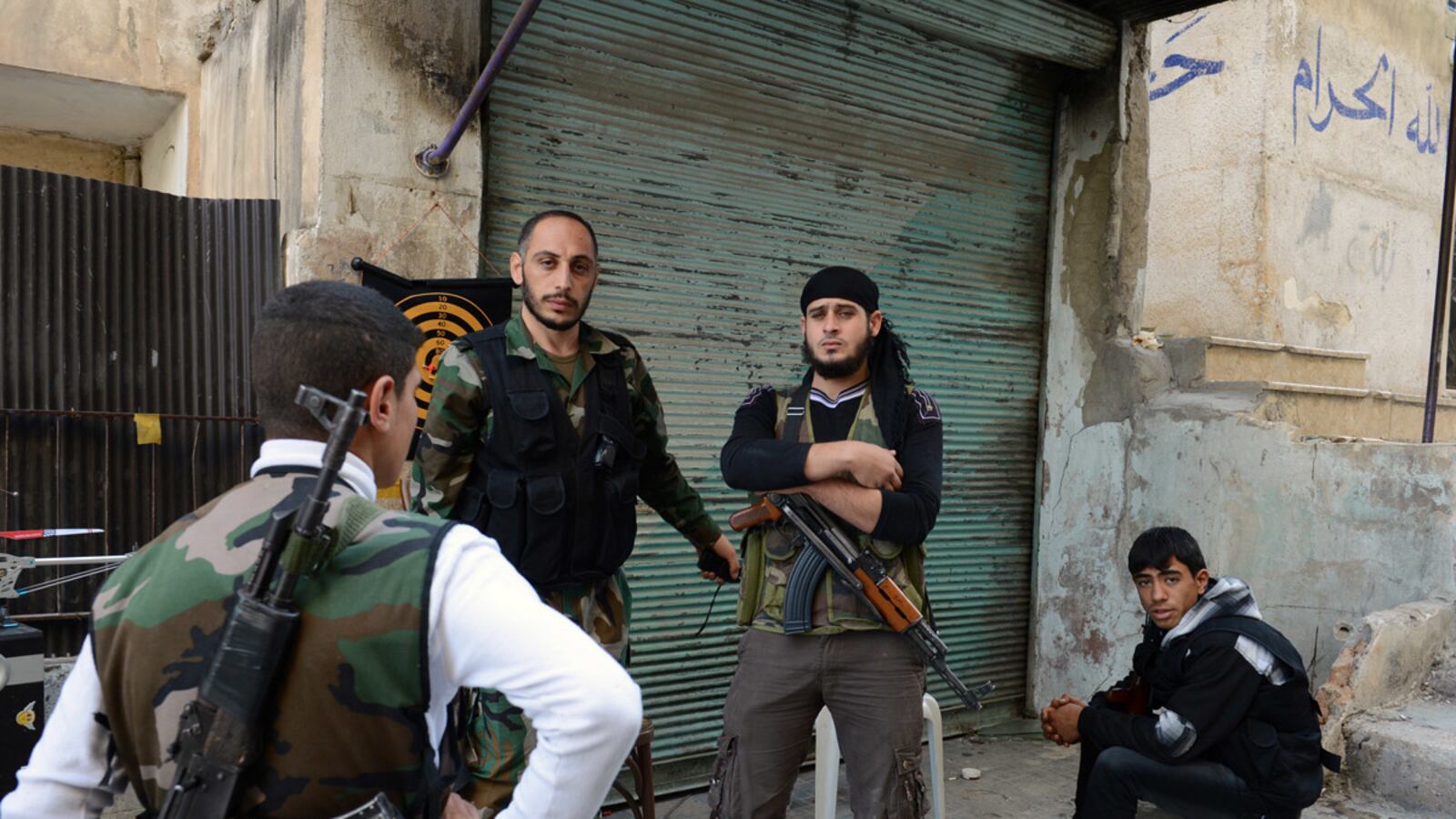 cheats/2012/11/04/syrian-rebels-meet-in-qatar/syrian-rebels-meet-in-qatar-cheat_uodwe6