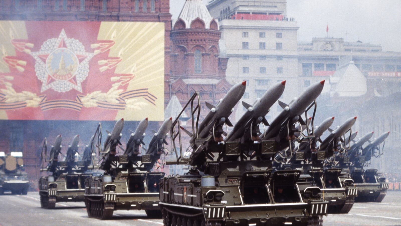 articles/2014/07/20/russia-s-missiles-stung-the-world-long-before-mh17/140719-irving-russia-weapons-tease_uarhoj