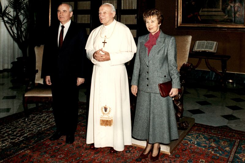 Pope John Paul II meets with President of the Soviet Union Mikhail Gorbaciov and his wife Raisa Gorbachev at the Apostolic Palace on November 19, 1990 in Vatican City, Vatican.