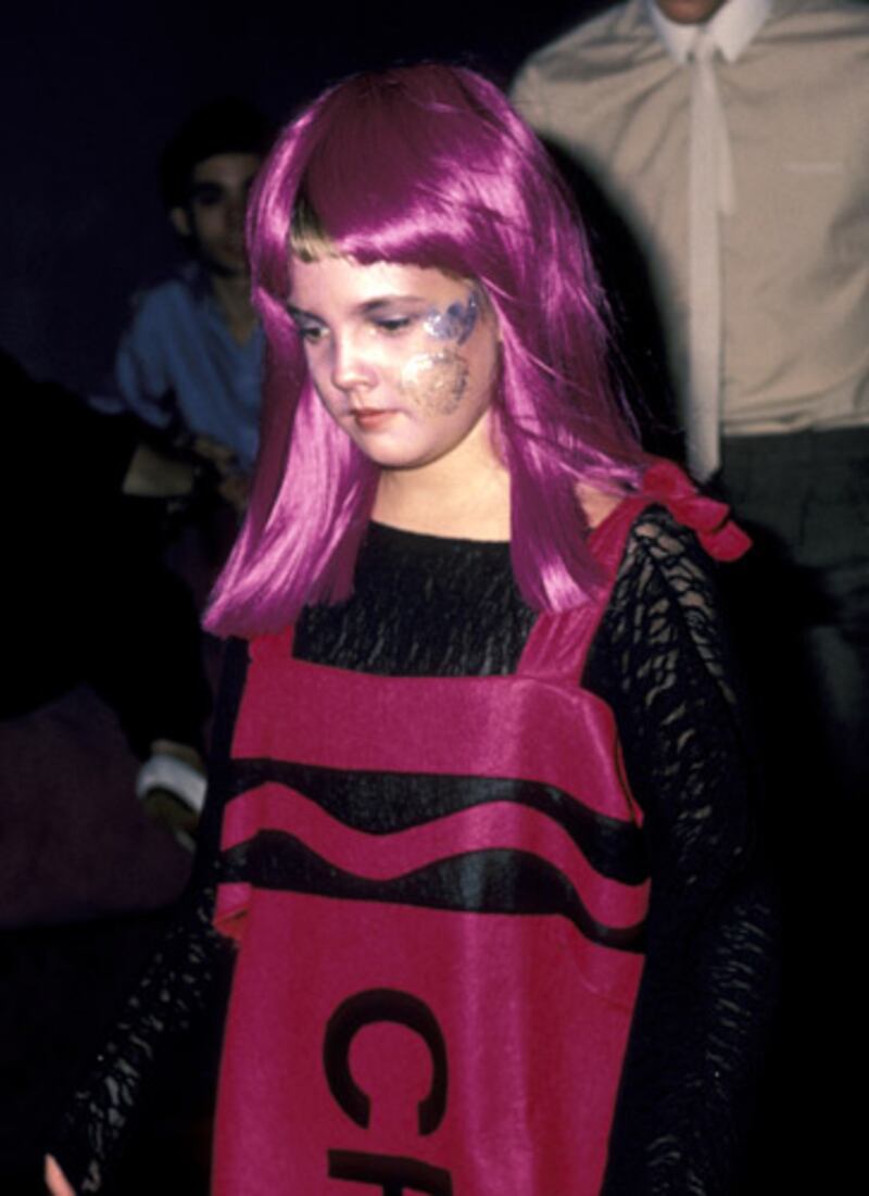 galleries/2010/10/27/vintage-kids-halloween/drew-barrymore-classic-halloween-kids_rbqtff