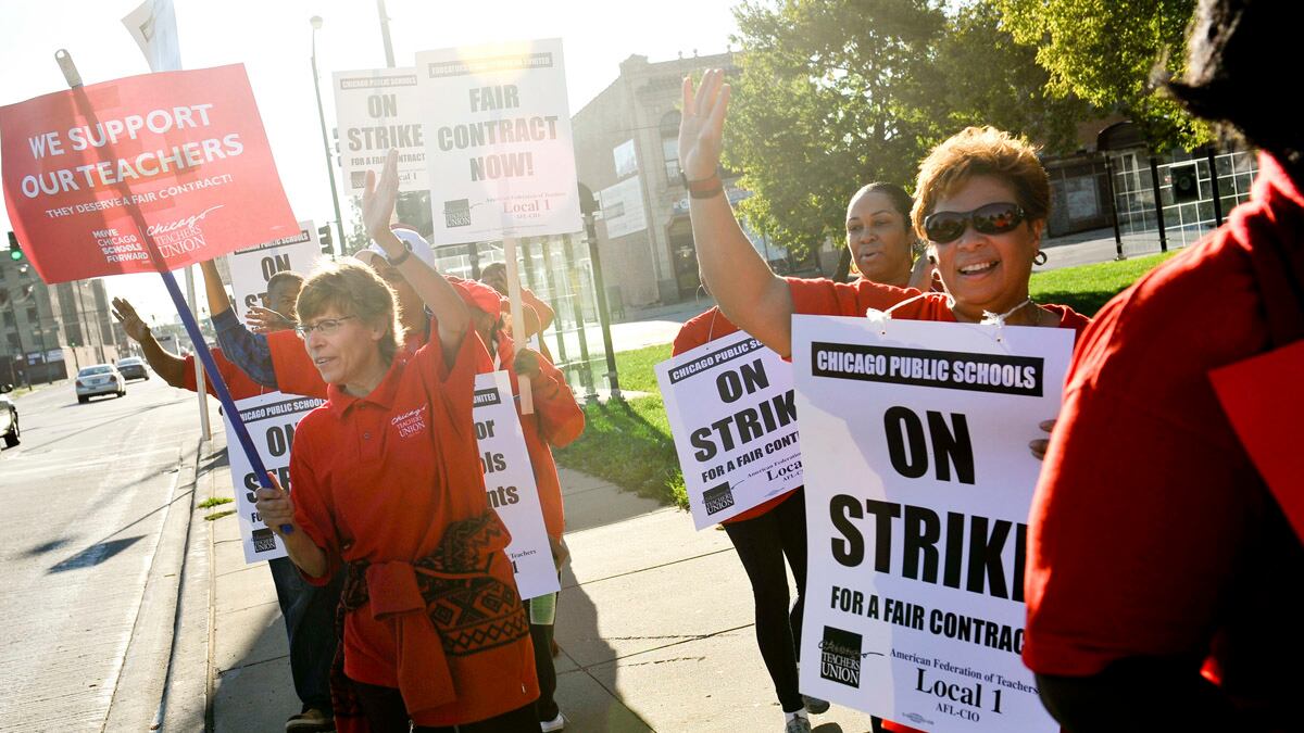 articles/2012/09/10/rahm-emanuel-up-against-a-teacher-s-strike/chicago-teachers-strike-warren_mo8xxo