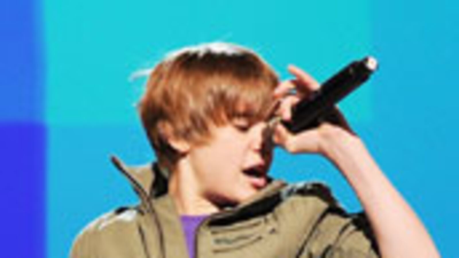 articles/2010/04/01/the-making-of-a-teen-idol/johnston-justin-bieber_91788_or1hx5