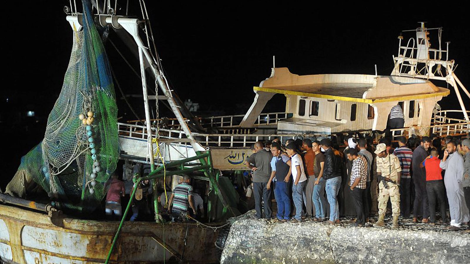 articles/2016/10/04/death-ship-won-t-stop-egypt-s-migrants/161003-Trew-Egypt-Migrant-Boat-tease1_ganw4r