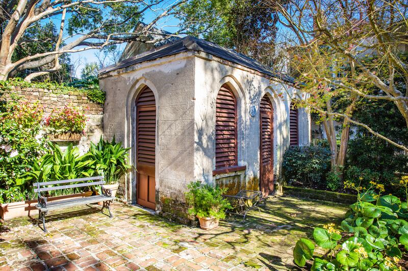 200220-mcnearney-omg-i-want-this-house-charleston-21_yyqwy3