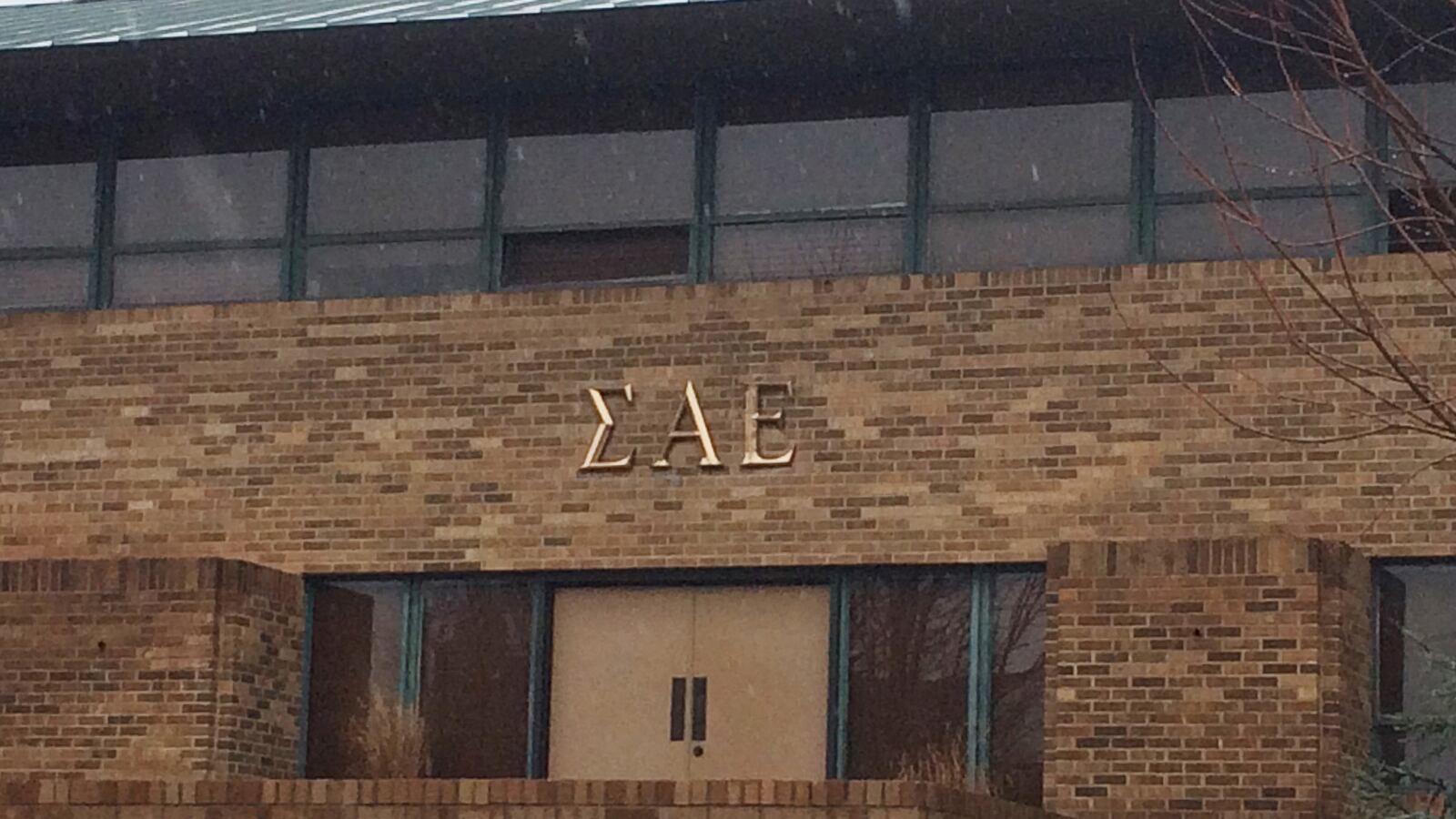 cheats/2015/03/10/ou-president-expels-2-sae-members/150310-oklahoma-frat-cheat_pdutkt