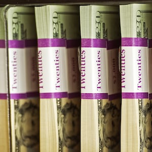 articles/2013/02/15/five-things-you-didn-t-know-about-the-minimum-wage/130214-Sessions-Minimum-Wage-tease_iybtud