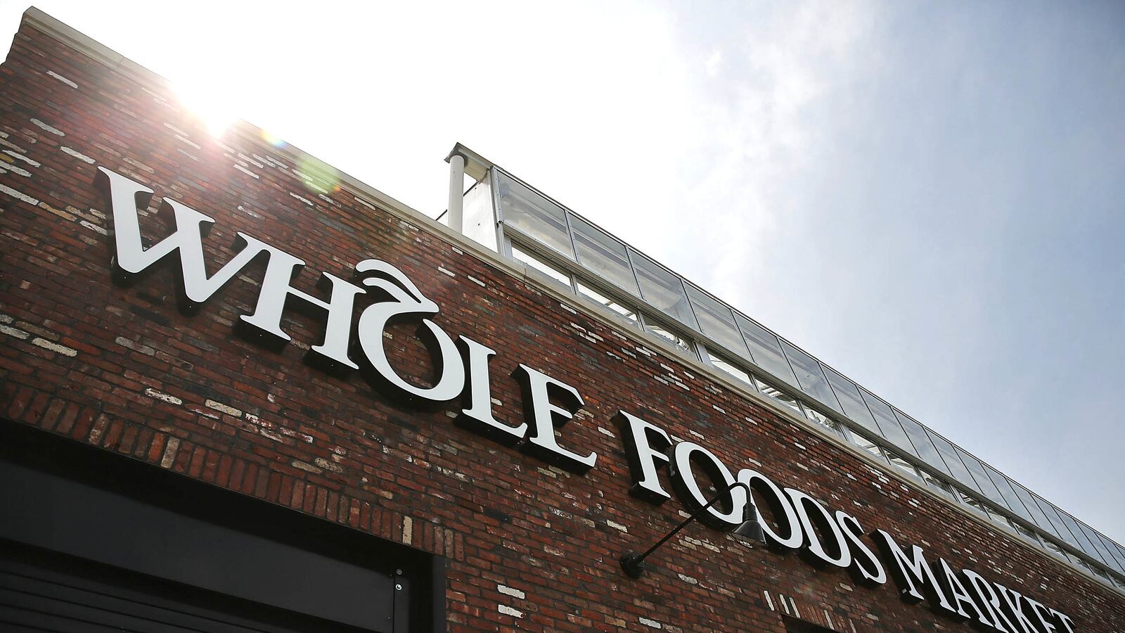 cheats/2014/06/25/whole-foods-fined-800k-for-overpricing/140625-whole-foods-cheat_kv2zuu