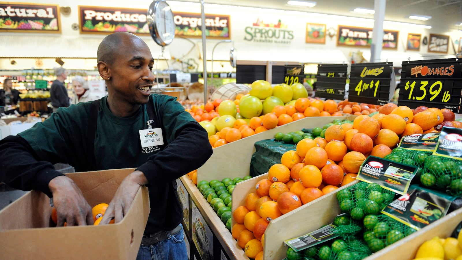 articles/2013/08/07/wall-street-gets-punked-again-with-sprouts-farmers-market-ipo/130805-sprouts-farmers-market-growth-gross_l57b0i