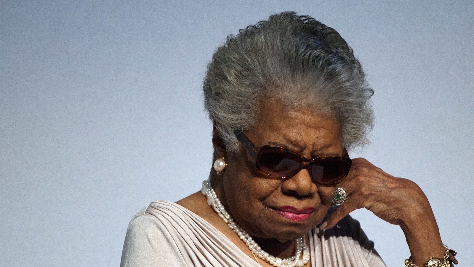 articles/2016/03/03/why-do-these-republicans-hate-maya-angelou-s-post-office/160302-swin-angelou-tease_rfexwo