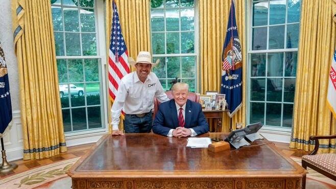 Cowboys_for_Trump_lieezn