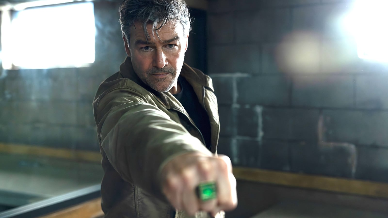 Kyle Chandler in 'Lanterns'