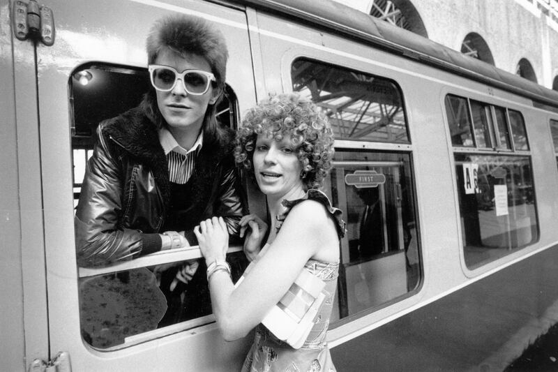 galleries/2016/01/11/david-bowie-style-icon-photos/160111-david-bowie17_mjd6uk