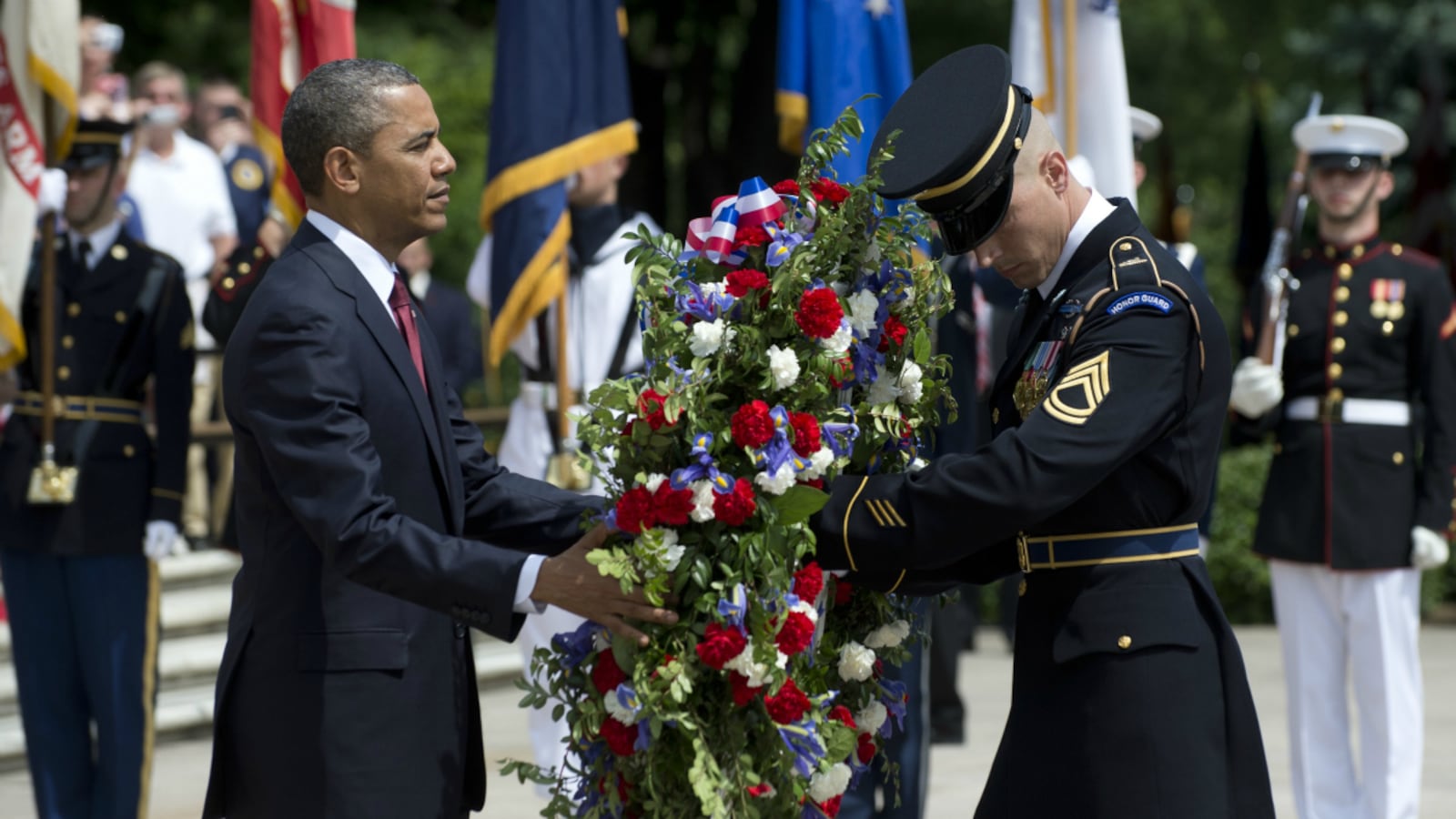cheats/2013/05/27/obama-honors-veterans-on-memorial-day/obama-memoria-day-cheat_g0f7np