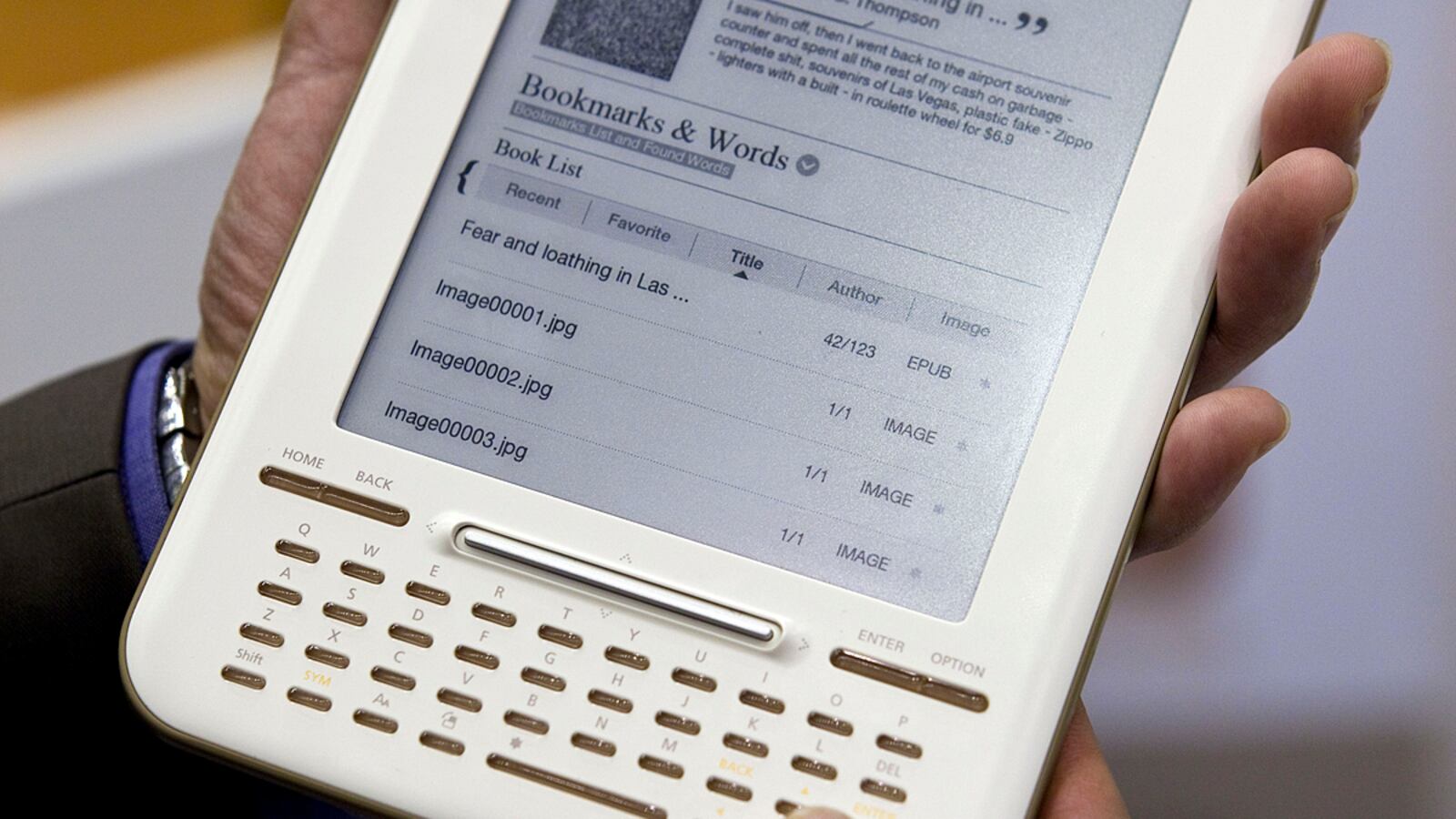 cheats/2011/07/11/google-releasing-first-ereader/iriver-google-cheat_sbfdgx