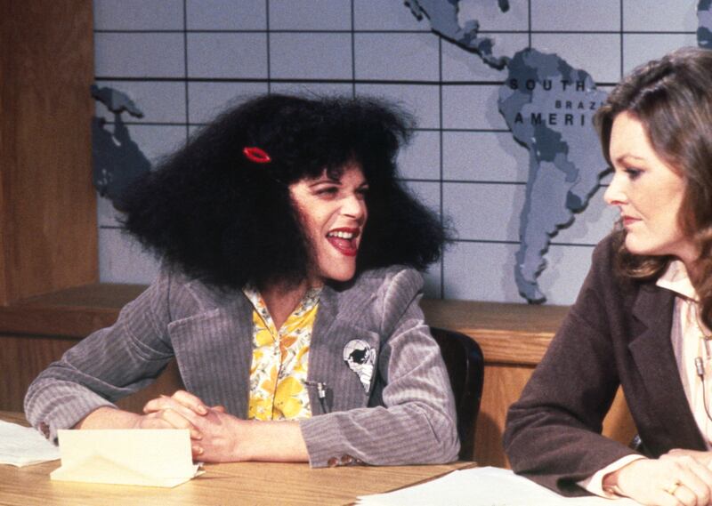 Gilda Radner as Roseanne Roseannadanna and Jane Curtin as herself, 1979.